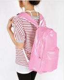 Mochila Efeito verniz Rosa