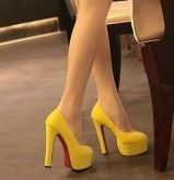 Scarpin Amarelo