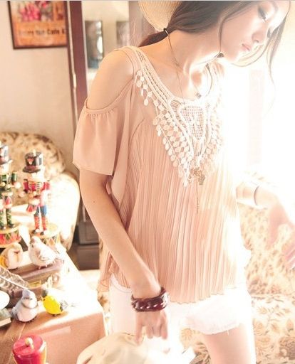 Blusa em Chifon com aplicação de crochet